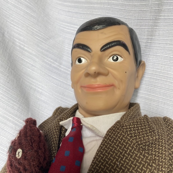 Collectible 21 inch Mr.Bean Doll excellent condition - Picture 3 of 4